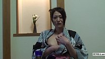 Japonaise timide timide non censurée en yukata en POV