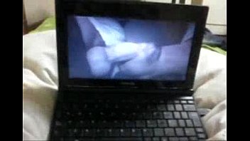 assistindo pornografia