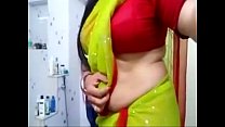 Desi bhabhi hot side boobs and tummy view en blusa para novio