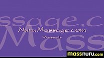 Nuru Massage termine avec une douche chaude baise 12