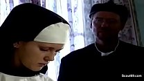 Даже монахиням в монастыре нужен хвост