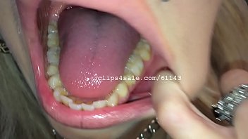 Mundfetisch - Vyxen Mund Video