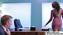 Сцена секса в офисе с шлюхой горячей грудастой девушкой (Кэссиди Бэнкс) видео-28