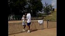 Teen spielt Anal Tennis