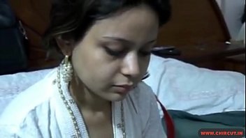 tímida india follar duro por el jefe | Telegrama: http://t.me/hotvids
