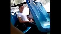 Chico Masturbándose en Transporte Azul y Blanco Tijuana
