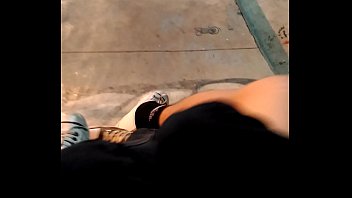 Couple crosses hot in public on the skate park