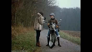 アルファフランス-愛らしいローラ-（1979）（マリリン・ジェス、エロディ・ドラージュ、ミカ・バーテル、ジェラール・キコイネ）