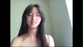 Asian Girl Webcam Masturbation - Guardala dal vivo su LivePussy.Me