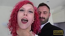 Redhead UK Teen knallte grob und Hals gefickt