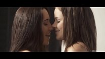 SEXART - Petite Lesbians Kerry Cherry e Leda