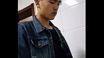 Chinese boy pee