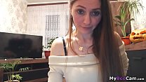 Morena linda em show privado de webcam