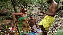 Village Outdoor Threesome - Hunter hat mich beim Ficken der beliebten Dorfschlampe erwischt (Trailer)