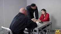 Law4k. Die sexy Drogendealerin wird von all ihren Verbrechen doppelt durchdrungen