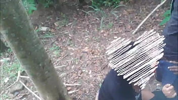 Casal Sapeca RJ Fudendo in the middle of the forest - Full video on Xvideos Red