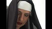 Die rauchende Nonne