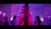 Ariana Grande 7 Rings Clip vidéo et meilleures scènes de sexe de Michelle Maylene édité