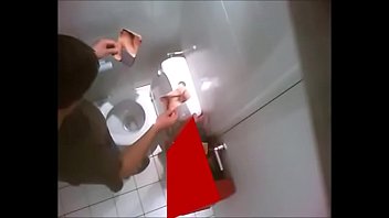 Another Safadinho Giving A Pisser Seeing Porn Magazine and Touching a Bronha P.1