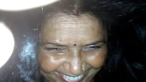 Indische Hausfrau betrügt ihren Ehemann