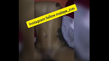 La condivisione di Malaya su Instagram segue malaya zuu
