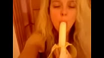 Heidi Hall/Minister Great Yarmouth Whore Sucking A Banana And Wanting My Cock