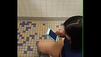 Spying on a chubby lady with a hairy vagina in the bathroom. More videos like this per mega here https://ouo.io/NWqG9b