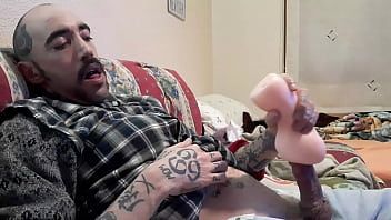 Melvincoficial gay español con pollón, tetas y falsa vagina