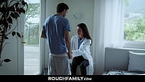 RoughFamily.com ⏩ Un médecin de soutien examine son beau-fils - Silvia Saige