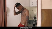 Nuovo coinquilino etero latino-americano scopato da un bel ragazzo latino tatuato per soldi