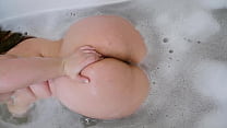 Big booty milf takes bath and pussy masturbation