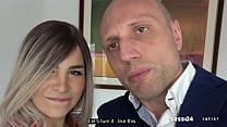 イタリア--- WTF：成熟した男との本物のイタリアのyoutuberふしだらな女のフックアップLISA GALI-SESSO-24ORE.com