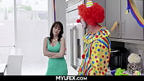 MylfeX.com ⏩ Alana Cruise Chargeback the Party Clown