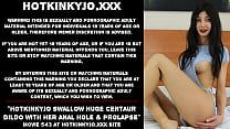 Hotkinkyjo ingoia un enorme dildo centauro con il suo buco anale e il prolasso