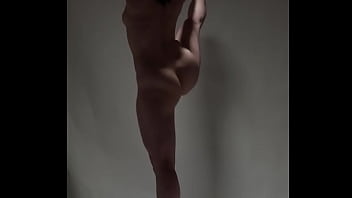 Ballerina nuda