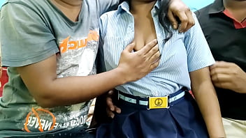 Два мальчика насильно трахают студентку|Hindi Clear Vice|
