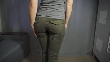 Real Amateur Teasing Her Perfect Ass In Tight Pants