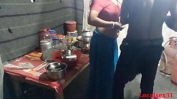 Sesso tra moglie con cucina (video ufficiale di Localsex31)