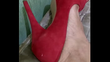 Skinny horseradish wife with red high heels