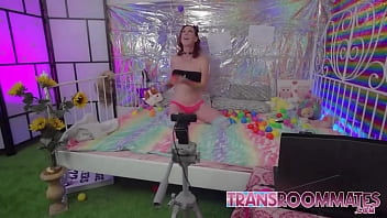 Trans Babes Jean Jezabel y Evelyn Tumbles Webcam Bareback