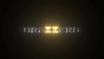Raunchy Roommate Rivalry Part 2 - Cali Caliente, Simone Richards / Brazzers / transmisión completa de www.brazzers.promo/chy