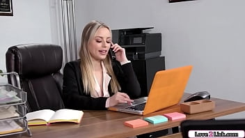 Love2Lick.com - Intern gets oral sex from hot IT agent