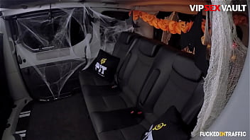 HALLOWEEN SPECIAL - Naughty Cop (Jasmine Jae) Bangs Speedster In His Spooky Bus On Halloween Night - FUCKED IN TRAFFIC
