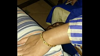 INDIAN Aunty Sex dating DÎNER aux chandelles avec Indian Kerala BBC Mallu trio dans Resort
