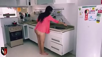 Novinha Dos Peitão Fazendo Boquete Na Cozinha