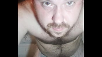Vidéo complète : Sexe gay chaud avec un énorme cul blanc ! Sexe anal, pipe, gorge profonde !