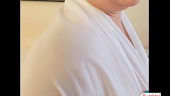 Sexy chubby Granny Mature BBW plays with her white panty !