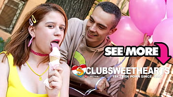 ClubSweethearts Red Louboutin soffia palloncini e cazzi