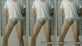 Video fetish in green truss Alejandro Mistral