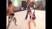 性別間試合＃1UFCクラウディアガデーリャ女vs男MMAケージマッチ